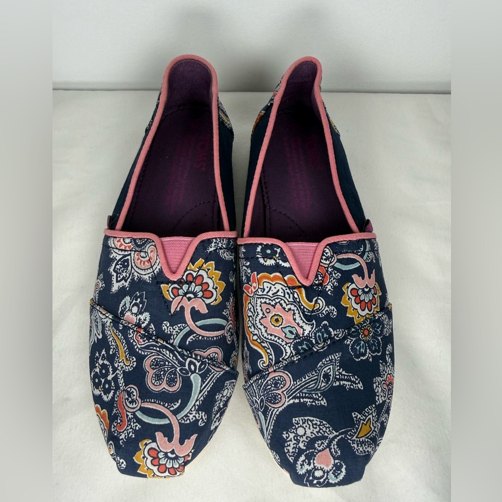 Toms Girls Paisley Floral‎ Navy and Pink Flats